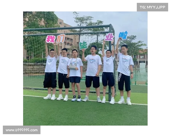 六年级男孩毕业前勇敢直言:这些是我六年来在学校最难受的三个问题 六年级男孩毕业前勇敢直言:这些是我六年来在学校最难受的三个问题